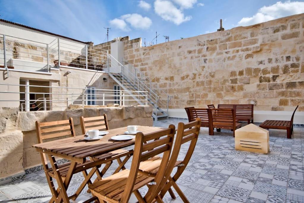 Vallettastay Old Lodge Apartment 7 מראה חיצוני תמונה