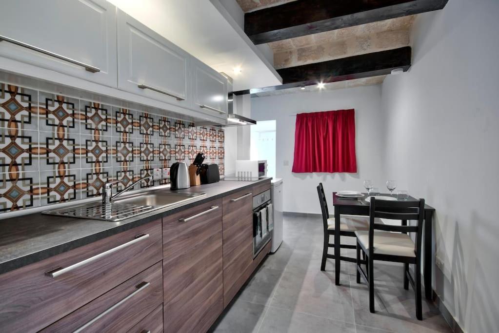 Vallettastay Old Lodge Apartment 7 מראה חיצוני תמונה